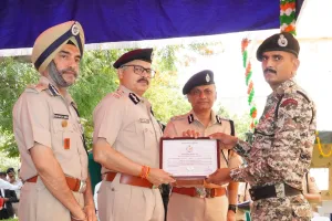 अनुशासन और मुस्तैदी से ही बनती है पुलिस की असली पहचान