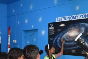 ग्रामीण महोबा से वैश्विक अंतरिक्ष विज्ञान तक : एक नई वैज्ञानिक चेतना का उदय
