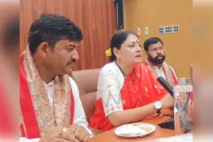 मंत्री अग्निमित्रा पाल ने सीएमईआरआई का किया दौरा , कहा  लोगों को गुमराह किया गया था