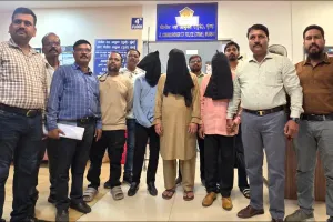 मुंबई क्राइम ब्रांच ने तीन नकली पुलिस अधिकारी को किया गिरफ्तार;