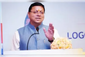  भाजपा कार्यालय में सैकड़ों कार्यकर्ताओं के साथ धामी ने सुनी मोदी के 'मन की बात'