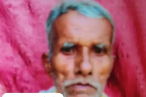तेज रफ्तार बाइक की टक्कर से 71 वर्षीय बुजुर्ग की मौत, भाई-बहन गंभीर घायल।