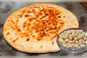 नाश्ते में बनाकर खाएं कॉन्टिनेंटल पराठा