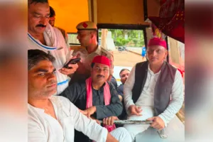 गिरफ्तारी से रिहाई तक अखिलेश के साथ रहे सांसद आनन्द भदौरिया