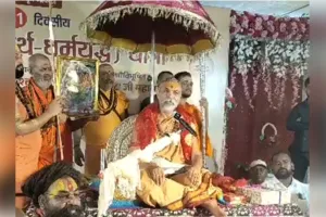 शंकराचार्य अविमुक्तेश्वरानंद ने हनुमानगढ़ी में किया दर्शन
