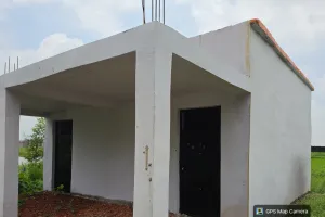    अतिरिक्त कक्ष का भवन अधूरा, दरवाजे पर लटका ताला, लाखों की लागत वाली परियोजना उपेक्षित