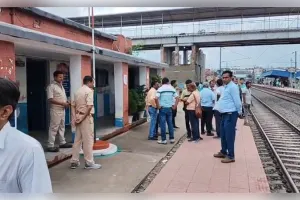कोडरमा: रेलवे ट्रैक पर मिला लोको रनिंग रूम इंचार्ज का शव, जांच में जुटी जीआरपी 