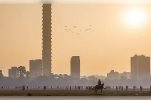 बंगाल में फिर गहराया बारिश का खतरा, सप्ताहांत में भारी से अति भारी वर्षा की चेतावनी