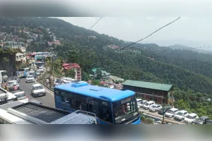 लाहौल-स्पीति में पहाड़ी से गिरा पत्थर, एचआरटीसी परिचालक की दर्दनाक मौत