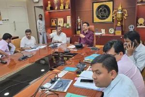 रेनेसां होटल के 16वें तल पर ओपन बार होगी सील,मानचित्र विरुद्ध गतिविधि करने का आरोप