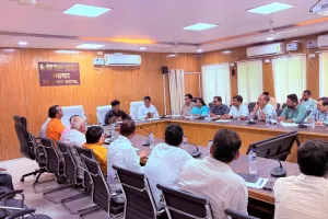 सांसद-विधायक निधि के लंबित कार्यों पर सीडीओ की नाराजगी, कार्यदायी संस्थाओं को लगाई फटकार
