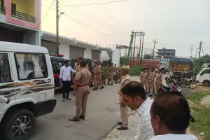 गीडा के होटलों पर प्रशासन की छापेमारी, दो होटलों को किया सीज 