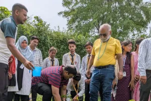 शिखर इंस्टीट्यूट ऑफ फार्मेसी में वृक्षारोपण महाअभियान 