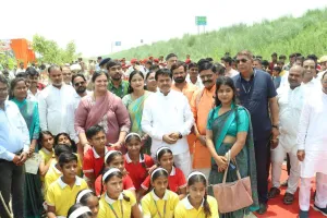 केन्द्रीय राज्यमंत्री व महिला आयोग अध्यक्षा ने किया वृक्षारोपण महायज्ञ 2026 का विधिवत शुभारंभ 