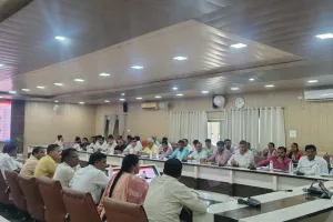 जिलाधिकारी की अध्यक्षता में बेसिक शिक्षा विभाग द्वारा टास्क फोर्स की समीक्षा बैठक सम्पन्न