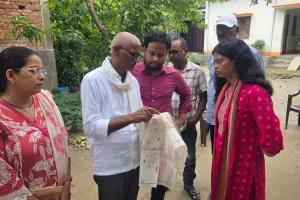 जनता दर्शन की शिकायत पर तत्काल पैमाइश, कब्जा हटाकर बहाल होगा रास्ता