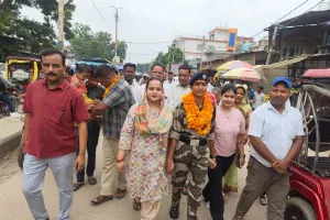 संघर्ष और सपनों की जीत: गुलाब जामुन व्यवसायी की बेटी महक बनी CISF जवान