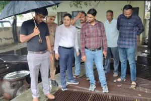 सुहागनगरी को जलभराव से मुक्ति दिलाने को नगर आयुक्त ने  किया स्थलीय निरीक्षण