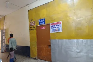 मेडिकल कॉलेज में सनसनीखेज घटना छात्र ने साथी छात्रा को चाकु से गोदा मची अफरातफरी