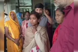 खाने के पैसे मांगने पर बेटे ने मां की हत्या किया