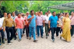 पत्रकार के साथ किए गए  दुर्व्यवहार की जांच को लेकर  पत्रकारों का प्रतिनिधि मंडल मिला एसएसपी से 