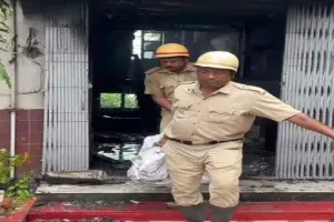 पं. बंगाल के तारापीठ के होटल में लगी आग, छह श्रद्धालुओं की मौत, अनेक झुलसे