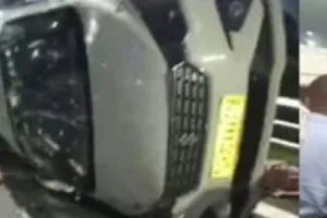बदायूं: गंगा एक्सप्रेसवे पर दर्दनाक हादसा, कार पलटने से तीन की मौत, छह घायल 