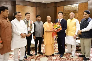 यूपी-जापान निवेश मीट शुरू, 200 से ज्यादा कारोबारी पहुंचे