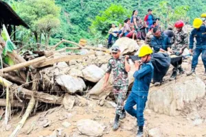 नेपाल में भारी बारिश का कहर, भूस्खलन में 21 लोगों की मौत