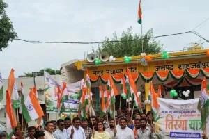 स्वतंत्रता दिवस पर नगर पंचायत कांट में अधिशासी अधिकारी नूर जहाँ ने फहराया तिरंगा 
