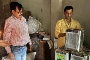 रक्षाबंधन की मिठास में घोला जा रहा था जहर,अवैध फैक्ट्री का भंडाफोड़   