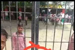 स्वतंत्रता दिवस पर स्कूल के गेट पर ताला, बाहर खड़े रहे बच्चे, शिक्षक की मनमानी ने खोली व्यवस्था की पोल