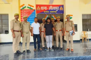 हत्या के अभियोग में वांछित 02 अभियुक्त गिरफ्तार