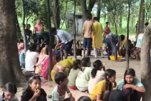 बीरबाबा मंदिर पर कांवड़ भक्तों ने लगाया भव्य भंडारा