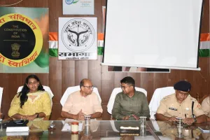जनसमस्याओं का गुणवत्तापूर्ण निस्तारण न करने वाले बख्शे नहीं जाएंगे: डीएम