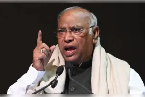 राष्ट्रगीत वंदे मातरम् के दो छंद गाने पर उठे सवाल का कांग्रेस ने दिया जवाब
