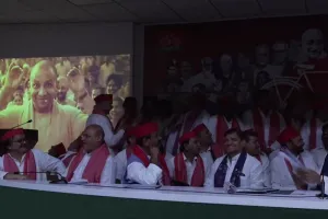 सीएम योगी के एआई वीडियो पर पूर्व सीएम अखिलेश यादव के खिलाफ FIR की मांग