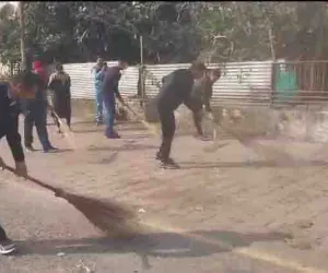 DGP ने पुलिस लाइन में लगाई झाड़ू, प्रदेश में थाना-चौकियों में स्वच्छता अभियान
