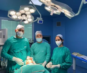 ३ घंटे चले सफल ऑपरेशन के बाद मरीज़ पूर्णतया स्वथ्य