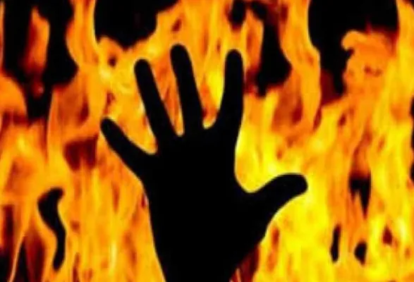 चिमनी की आग से 70 वर्षीय बुजुर्ग महिला की जलकर मौत, जांच शुरू