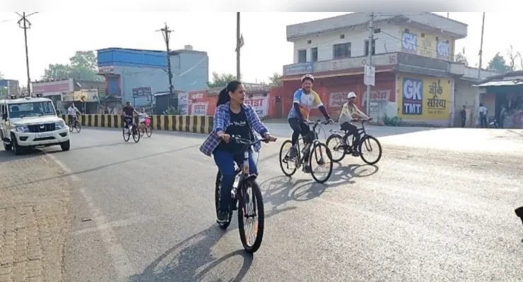 फिटनेस और पर्यावरण चेतना का संदेश लेकर आया विश्व साइकिल दिवस, मनेंद्रगढ़ में उमड़ा जनसैलाब