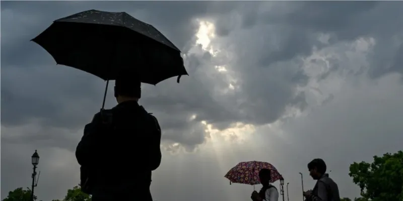 मौसम 6 अगस्त: आज 12 राज्यों में भारी बारिश की चेतावनी, 18 जिलों में बरसेंगे बादल