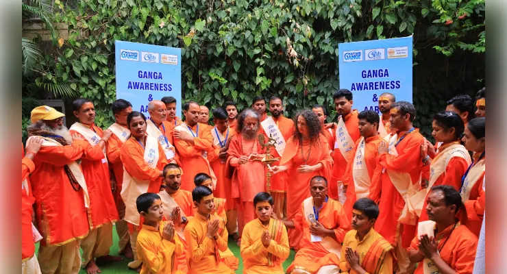 स्वामी चिदानन्द की उपस्थिति में गंगा आरती जागरूकता कार्यशाला का शुभारम्भ