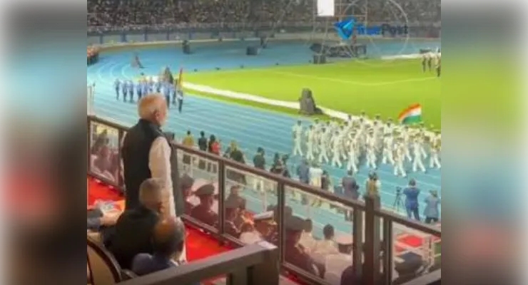 सवा लाख आवादी वाले सेशेल्स में गूंजा भारतीय सेना का गौरव, पीएम मोदी ने खड़े होकर किया सलाम