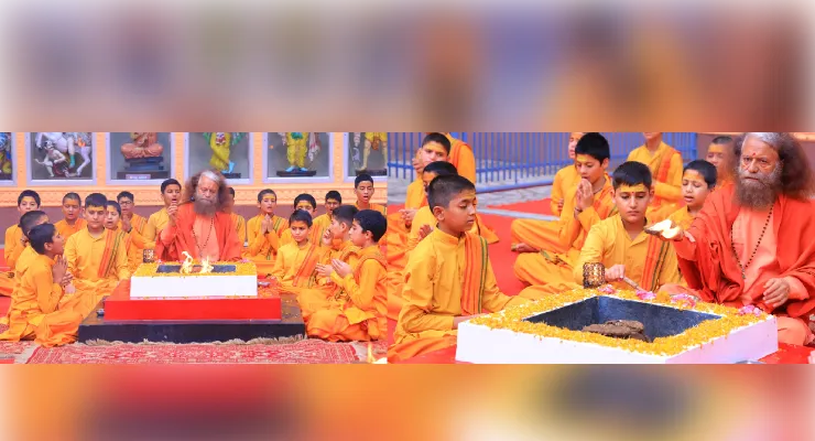 गुरु हरगोबिंद साहिब जी के प्रकाश पर्व पर परमार्थ निकेतन से दी गई शुभकामनाएँ