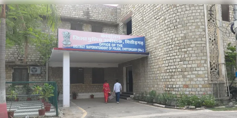 सनसनीखेज़ खुलासा: पति ने पत्नी की हत्या कर लूट का रचा ड्रामा, गिरफ्तार