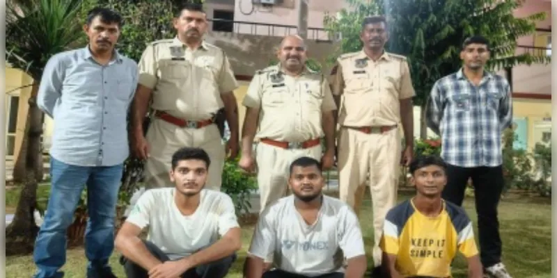 अंडा लेने के दौरान हाथ लगने पर युवक की पीट-पीटकर हत्या करने वाले आरोपित गिरफ्तार