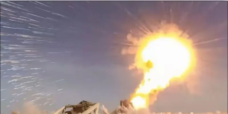  प्रोपेगेंडा : चीन की सेना ने भारत के S-400 एयर डिफेंस सिस्टम को किया 'ध्वस्त' ?