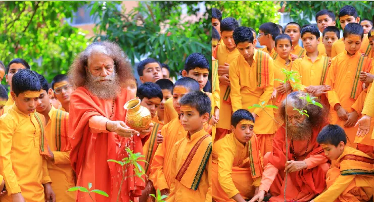 परमार्थ निकेतन में हरित संदेश, मानसून की पहली वर्षा पर स्वामी चिदानन्द ने किया पौधारोपण