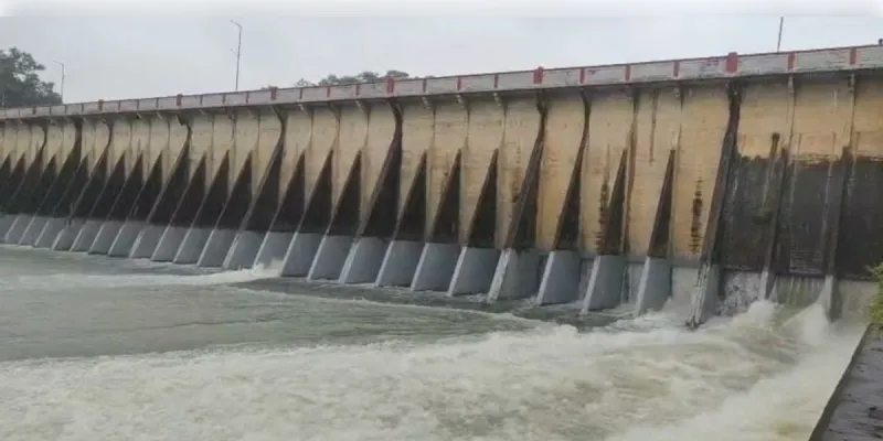 धमतरी में झमाझम बारिश से लबालब बांध, महानदी में बाढ़ का खतरा
